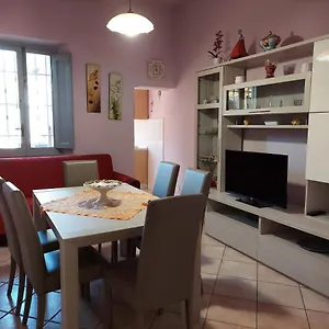 Fresca E Comoda Follonica